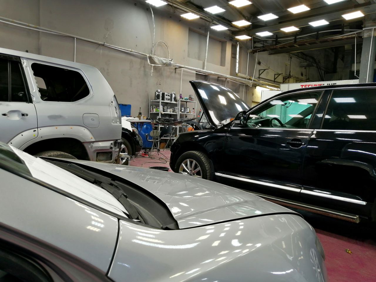 Покраска левого крыла Honda Accord и Toyota Prado